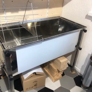 Včeláreň Odviečkovací stôl nerez 20 rámikov